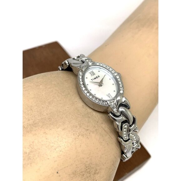 Timex Women's Watch TW2T49700 Quartz Mother of Pearl Silver Steel Oval Petite - Picture 5 of 13